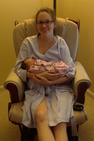 newborn-baby-and-postpartum-mom