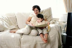 Reading to your child is much better than letting a tablet read to him.