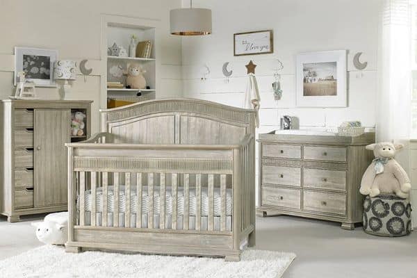 4-in-1 Florenze crib from Dolce Babi