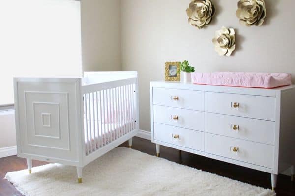 Newport Cottages Uptown crib and dresser in solid hardwood