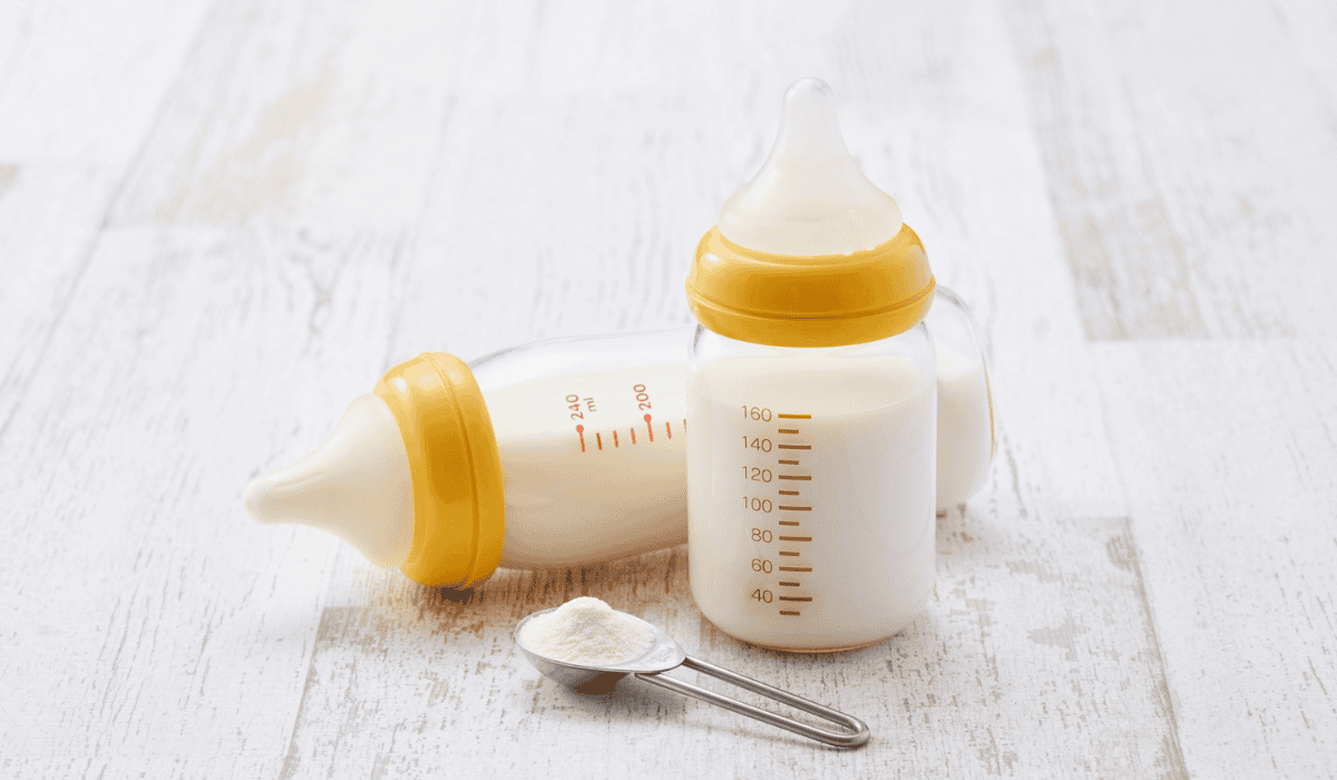 Whole Milk vs Skim Milk Formula